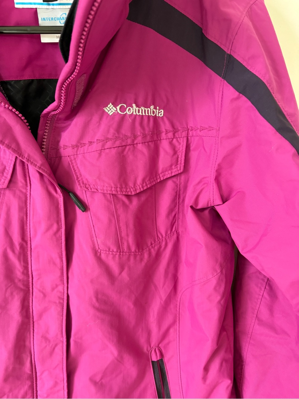 Columbia Women's Raspberry Hooded Waterproof Jacket with Black Trim - Picture 3 of 6